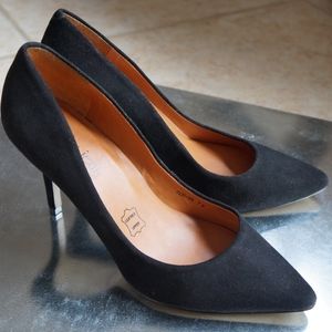 Suede & Leather Pumps